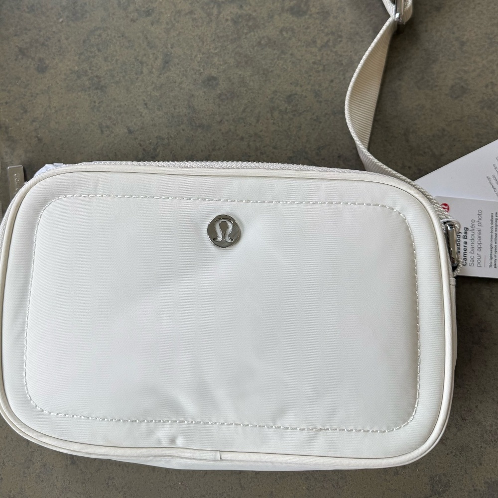 NWT - Lululemon Cross Body Camera Bag - Cream